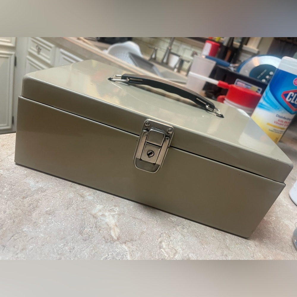 Sand Color Metal Cashbox with Insert